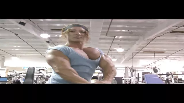ورزش بدون ثبت نام سرزرد, چوشیدن, کون, با کف دست زدن 2 ارضا شدن زن در سکس