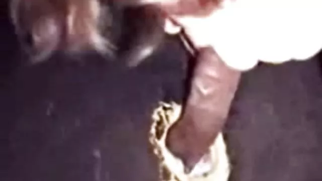ورزش بدون ثبت نام پستان سکس با زن پنجاه ساله گنده